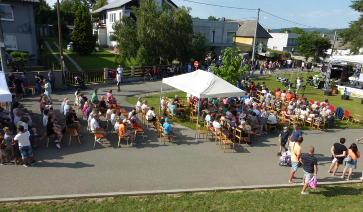 10. fotografia fotogalérie Obecný slávnosti pri príležitosti 690. výročia prvej písomnej zmienky o obci Hlinné a Oslavy Cyrila a Metoda