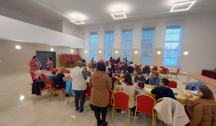 6. fotografia fotogalérie Zdobenie veľkonočných vajíčok v spolupráci s TSP a KC.