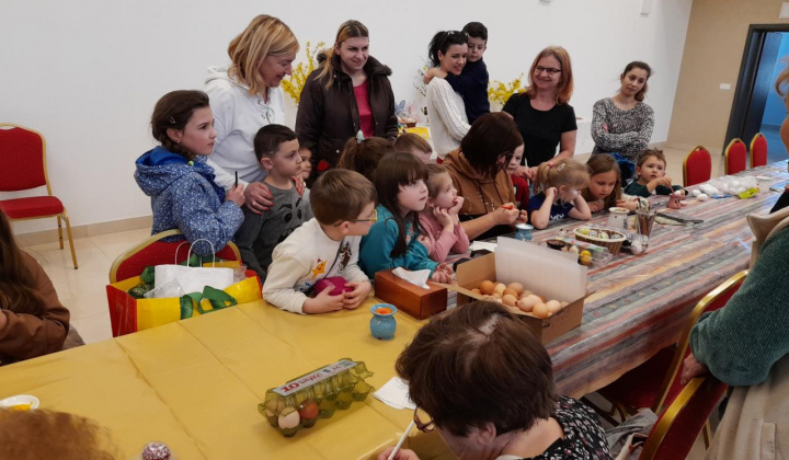 9. fotografia fotogalérie Zdobenie veľkonočných vajíčok v spolupráci s TSP a KC.
