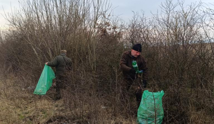 15. fotografia fotogalérie Brigáda čistý revír-čistá príroda-čistá obec 18.3.2024