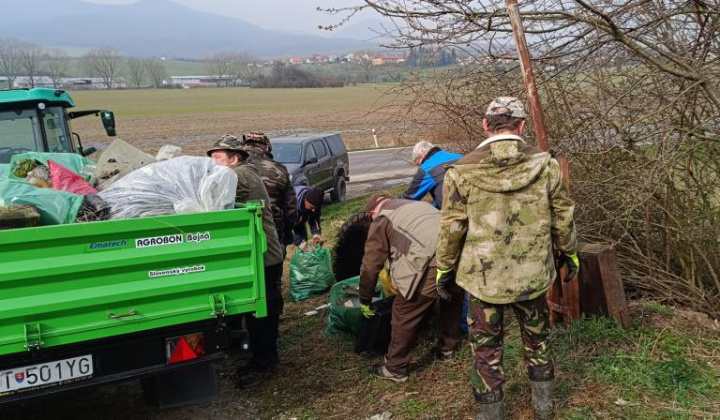 8. fotografia fotogalérie Brigáda čistý revír-čistá príroda-čistá obec 18.3.2024