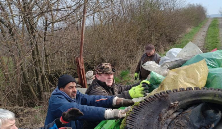 10. fotografia fotogalérie Brigáda čistý revír-čistá príroda-čistá obec 18.3.2024