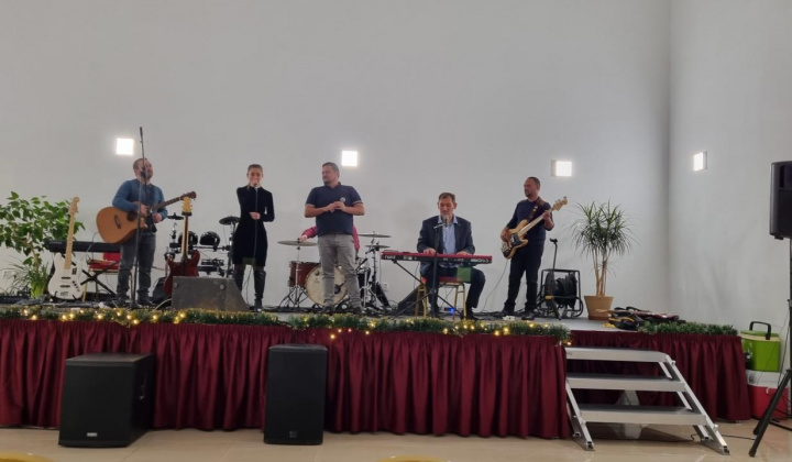 11. fotografia fotogalérie Vianočný gospelový koncert 2022