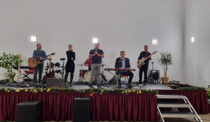 12. fotografia fotogalérie Vianočný gospelový koncert 2022