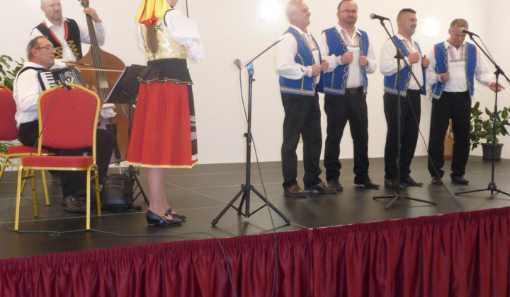 24. fotografia fotogalérie Úcta k starším