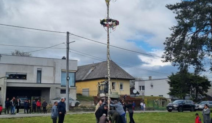 4. fotografia fotogalérie Stavanie mája