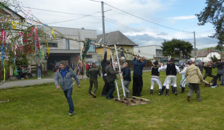 13. fotografia fotogalérie Stavanie mája