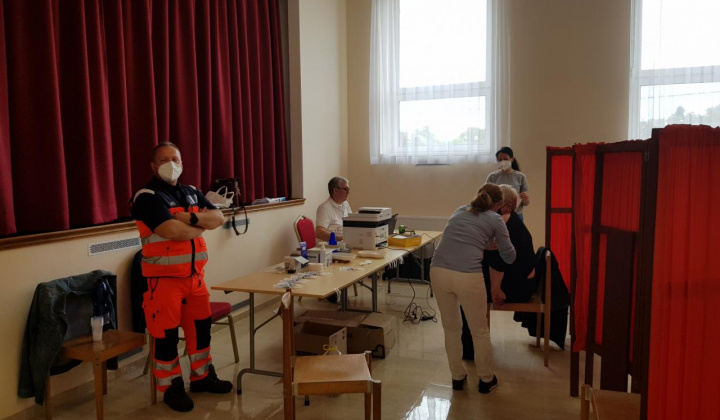 2. fotografia fotogalérie Očkovanie proti ochoreniu COVID-19 v obci Hlinné