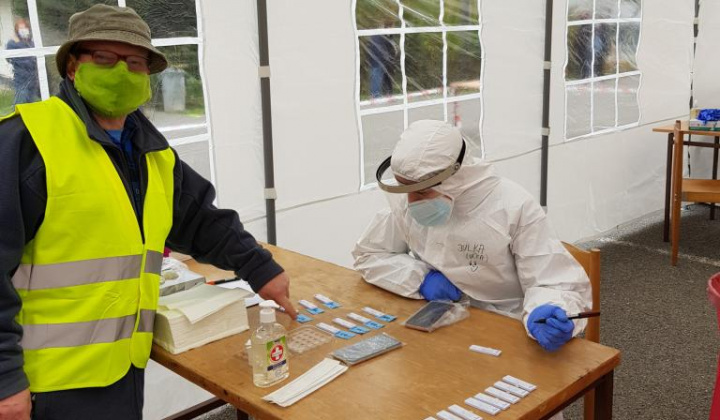 12. fotografia fotogalérie Testovanie COVID-19 - rok 2020