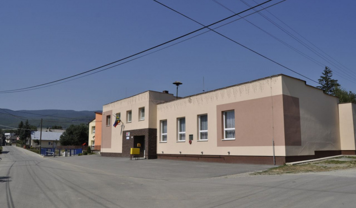 2. fotografia fotogalérie Projekty Európskej únie / Zvýšenie účinnosti budovy Obecného úradu a kultúrneho domu v obci Hlinné - foto