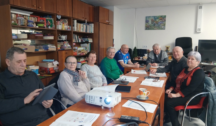 2. fotografia fotogalérie Základná organizácia Jednoty dôchodcov Hlinné / Projekt- Digitálny seniori  - foto