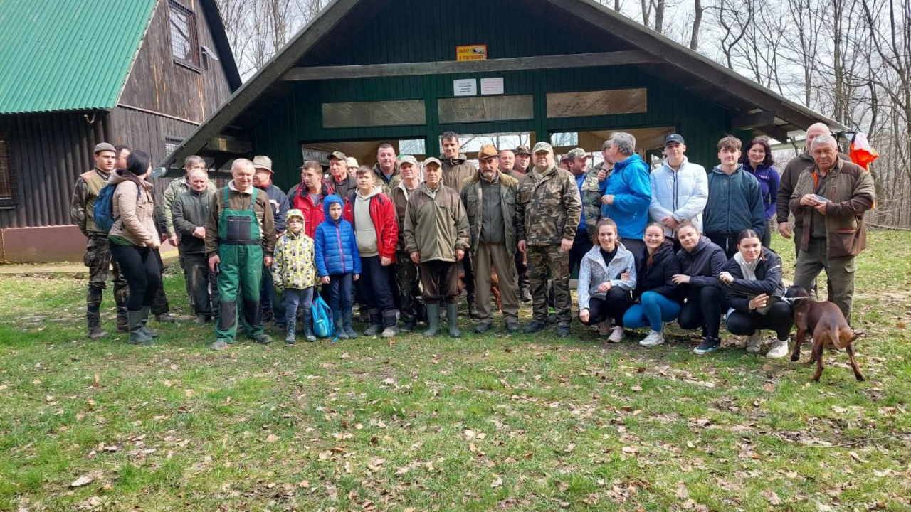 Fotografia fotogalérie  Ples poľovníkov,  brigáda čistý revír, Poľovnícke dni v Hanušovciach nad Topľou.