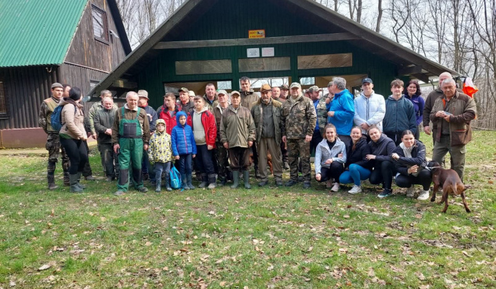 1. fotografia fotogalérie  Ples poľovníkov,  brigáda čistý revír, Poľovnícke dni v Hanušovciach nad Topľou.