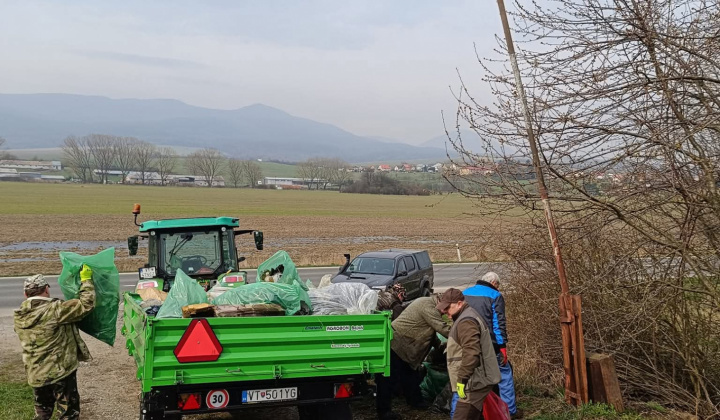 4. fotografia fotogalérie  Ples poľovníkov,  brigáda čistý revír, Poľovnícke dni v Hanušovciach nad Topľou.