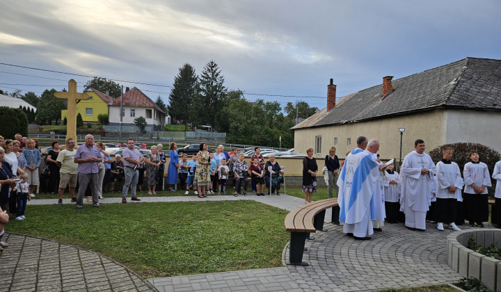 3. fotografia fotogalérie Posvätenie  sochy Panny Márie v Rímskokatolickej cirkvi obci 22.08.2024
