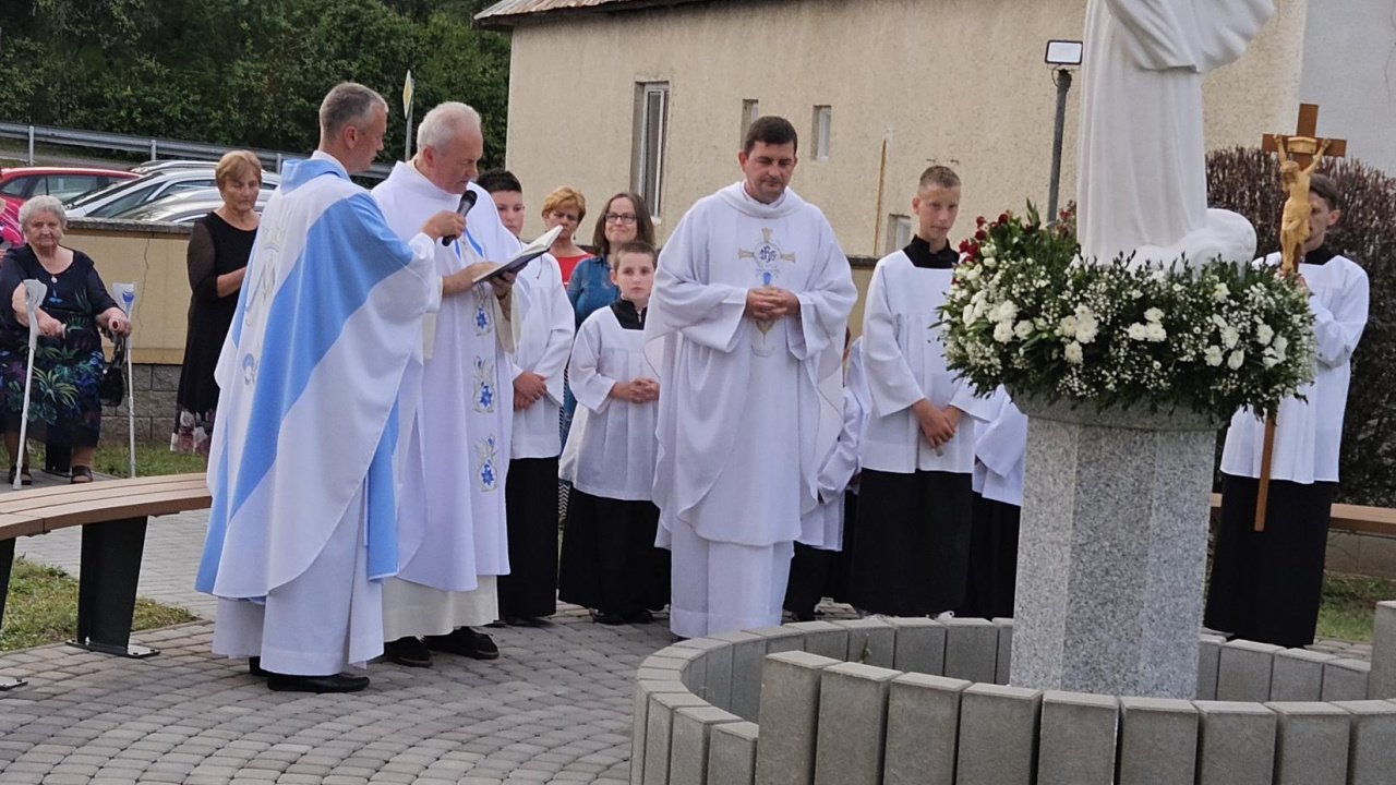 Fotografia fotogalérie Posvätenie  sochy Panny Márie v Rímskokatolickej cirkvi obci 22.08.2024