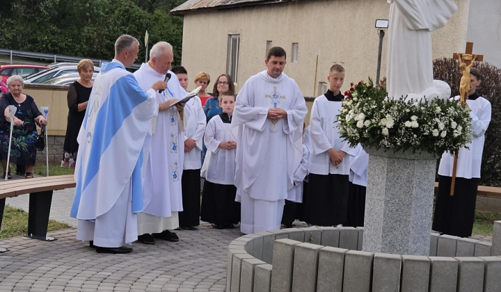 1. fotografia fotogalérie Posvätenie  sochy Panny Márie v Rímskokatolickej cirkvi obci 22.08.2024