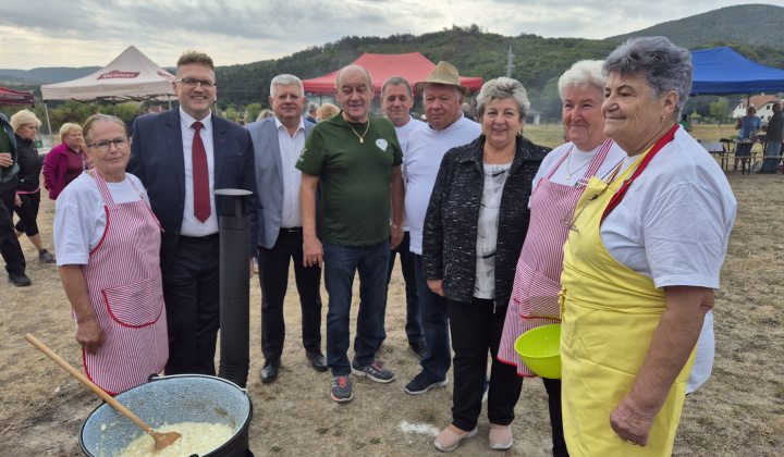 9. fotografia fotogalérie Okresná organizácia Jednoty dôchodcov- 1. ročník ''Varenia guľášu''