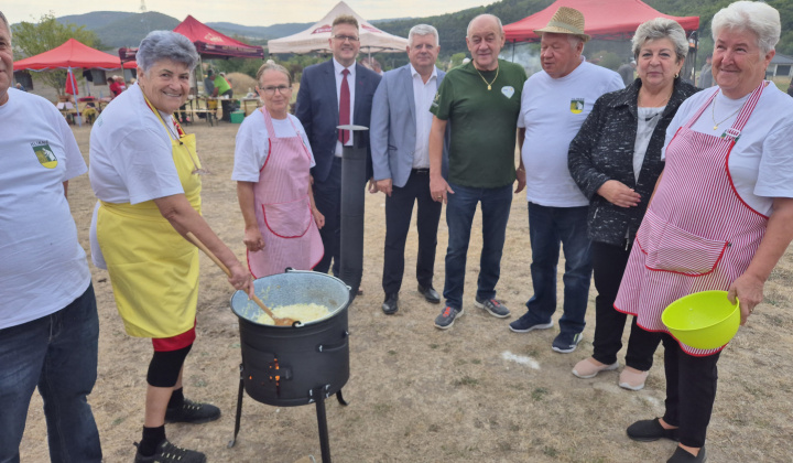 10. fotografia fotogalérie Okresná organizácia Jednoty dôchodcov- 1. ročník ''Varenia guľášu''